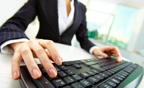 Người trẻ nhảy việc, các trang tuyển dụng sôi sục sau tết - Ảnh 1. Người trẻ nhảy việc, các trang tuyển dụng sôi sục sau tết - Ảnh 1.