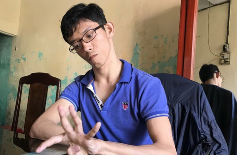 Cảm hứng sống từ chàng kỹ sư bại não - Ảnh 1. Cảm hứng sống từ chàng kỹ sư bại não - Ảnh 1.
