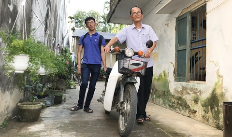 Cảm hứng sống từ chàng kỹ sư bại não - Ảnh 3. Cảm hứng sống từ chàng kỹ sư bại não - Ảnh 3.