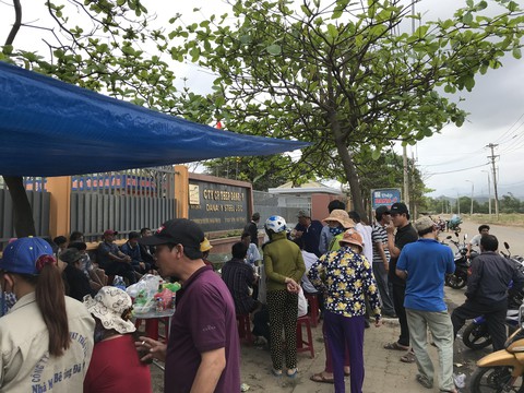 Lãnh đạo Đà Nẵng đối thoại với dân về 2 nhà máy thép - Ảnh 3. Lãnh đạo Đà Nẵng đối thoại với dân về 2 nhà máy thép - Ảnh 3.
