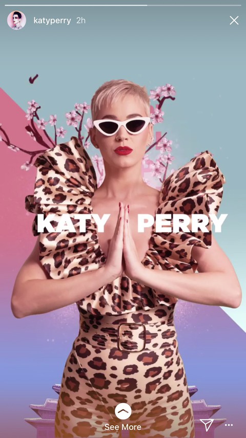 Katy Perry tiếp tục chọn trang phục của Nguyễn Công Trí - Ảnh 1. Katy Perry tiếp tục chọn trang phục của Nguyễn Công Trí - Ảnh 1.
