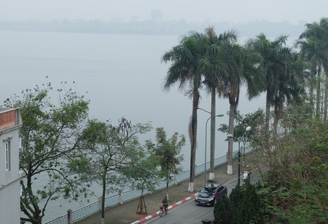 Hết nồm, đầu tháng 3 miền Bắc đón đợt nắng nóng đầu tiên - Ảnh 1. Hết nồm, đầu tháng 3 miền Bắc đón đợt nắng nóng đầu tiên - Ảnh 1.