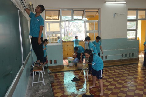 Học lớp 12, con gái tôi không biết nấu mì gói - Ảnh 1. Học lớp 12, con gái tôi không biết nấu mì gói - Ảnh 1.