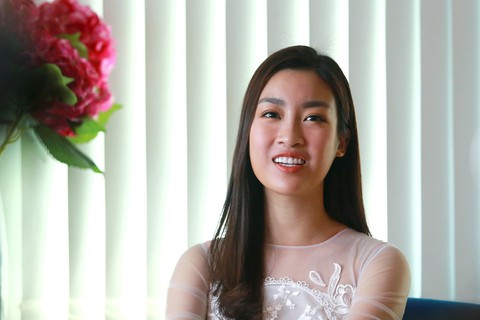 Lễ hội áo dài TP.HCM chọn Đỗ Mỹ Linh là đại diện - Ảnh 4. Lễ hội áo dài TP.HCM chọn Đỗ Mỹ Linh là đại diện - Ảnh 4.