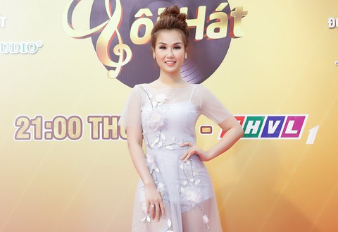 Võ Hạ Trâm chinh phục Hãy nghe tôi hát - Ảnh 2. Võ Hạ Trâm chinh phục Hãy nghe tôi hát - Ảnh 2.