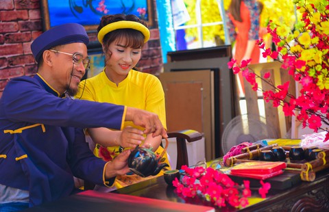 Giới trẻ Sài Gòn xuống phố chụp hình đón tết - Ảnh 20. Giới trẻ Sài Gòn xuống phố chụp hình đón tết - Ảnh 20.