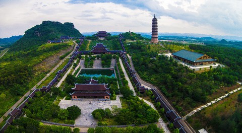 Ngày xuân hành hương về cõi Phật - Ảnh 3. Ngày xuân hành hương về cõi Phật - Ảnh 3.