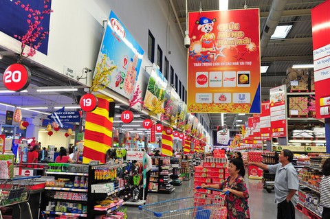 Người tiêu dùng gia tăng chi tiêu trong dịp Tết - Ảnh 1. Người tiêu dùng gia tăng chi tiêu trong dịp Tết - Ảnh 1.