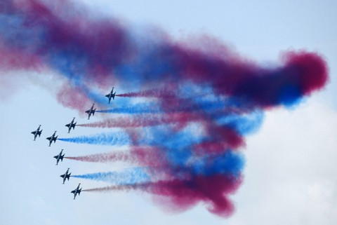 Đã mắt với màn máy bay nhào lộn ở Singapore Airshow 2018 - Ảnh 2. Đã mắt với màn máy bay nhào lộn ở Singapore Airshow 2018 - Ảnh 2.