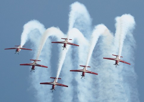 Đã mắt với màn máy bay nhào lộn ở Singapore Airshow 2018 - Ảnh 5. Đã mắt với màn máy bay nhào lộn ở Singapore Airshow 2018 - Ảnh 5.