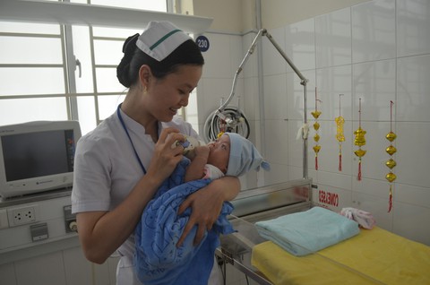 Tin tức sáng 29-11: Năm 2023 Việt Nam đón công dân 100 triệu; TP.HCM nhiều biển quảng cáo lộn xộn - Ảnh 2. Tin tức sáng 29-11: Năm 2023 Việt Nam đón công dân 100 triệu; TP.HCM nhiều biển quảng cáo lộn xộn - Ảnh 2.