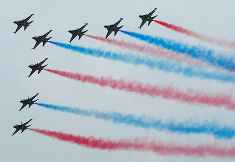Đã mắt với màn máy bay nhào lộn ở Singapore Airshow 2018 - Ảnh 10. Đã mắt với màn máy bay nhào lộn ở Singapore Airshow 2018 - Ảnh 10.