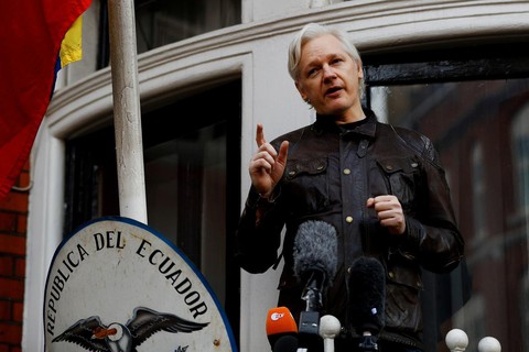 Nỗ lực thoát lẩn trốn bất thành của ông chủ WikiLeaks - Ảnh 1. Nỗ lực thoát lẩn trốn bất thành của ông chủ WikiLeaks - Ảnh 1.