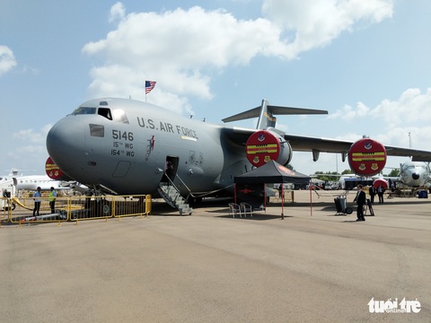 Ngắm dàn máy bay khủng ở Singapore Airshow 2018 - Ảnh 1. Ngắm dàn máy bay khủng ở Singapore Airshow 2018 - Ảnh 1.