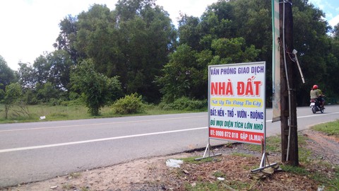 Lộn xộn môi giới bất động sản - Ảnh 1. Lộn xộn môi giới bất động sản - Ảnh 1.