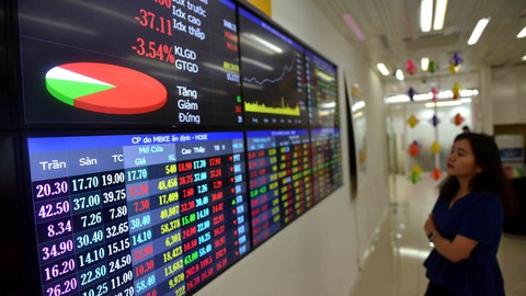 Chứng khoán phục hồi, nhà đầu tư muốn bắt đáy lại sợ bắt dao rơi - Ảnh 2. Chứng khoán phục hồi, nhà đầu tư muốn bắt đáy lại sợ bắt dao rơi - Ảnh 2.