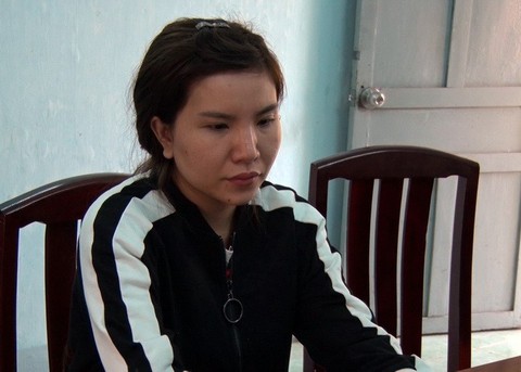 Điều tra hai vợ chồng làm giả sổ đỏ để lừa đảo - Ảnh 1. Điều tra hai vợ chồng làm giả sổ đỏ để lừa đảo - Ảnh 1.