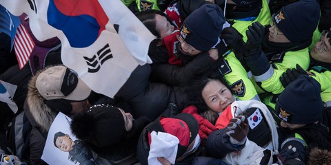 Cả trăm nhân viên bất ngờ ngã bệnh trước Olympic mùa đông - Ảnh 2. Cả trăm nhân viên bất ngờ ngã bệnh trước Olympic mùa đông - Ảnh 2.