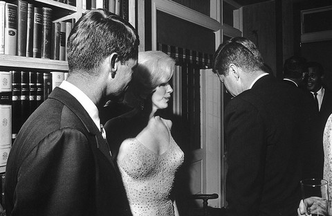 Bao nhiêu câu chuyện bạn nghe về Marilyn Monroe là thật? - Ảnh 2. Bao nhiêu câu chuyện bạn nghe về Marilyn Monroe là thật? - Ảnh 2.