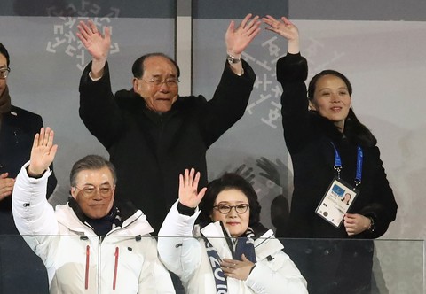 Em gái ông Kim Jong Un được chờ đón hơn sao điện ảnh - Ảnh 10. Em gái ông Kim Jong Un được chờ đón hơn sao điện ảnh - Ảnh 10.
