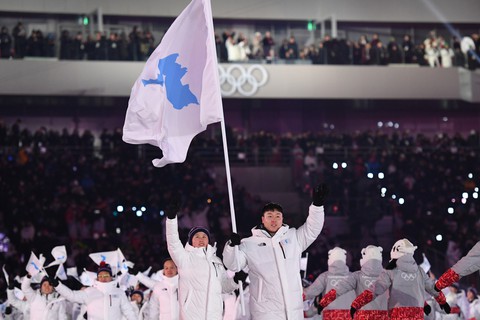 Em gái ông Kim Jong Un được chờ đón hơn sao điện ảnh - Ảnh 9. Em gái ông Kim Jong Un được chờ đón hơn sao điện ảnh - Ảnh 9.