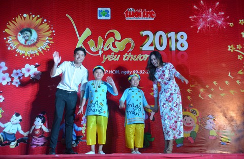 Bệnh nhi ung thư vui cùng Xuân yêu thương - Ảnh 11. Bệnh nhi ung thư vui cùng Xuân yêu thương - Ảnh 11.