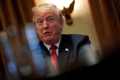 Ông Trump chấm dứt cuộc chiến chính phủ đóng cửa - Ảnh 1. Ông Trump chấm dứt cuộc chiến chính phủ đóng cửa - Ảnh 1.