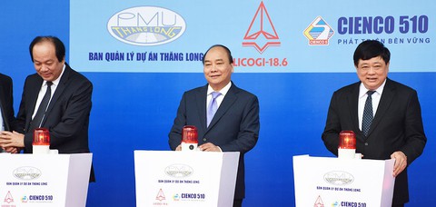 Thủ tướng nhấn nút khởi công cầu Đà Rằng mới - Ảnh 1. Thủ tướng nhấn nút khởi công cầu Đà Rằng mới - Ảnh 1.