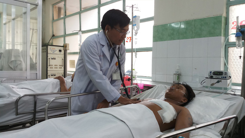 Cứu sống một bệnh nhân bị đâm thủng tim - Ảnh 1. Cứu sống một bệnh nhân bị đâm thủng tim - Ảnh 1.