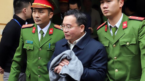 Phạt ông Đinh La Thăng 13 năm tù, ông Trịnh Xuân Thanh tù chung thân - Ảnh 6. Phạt ông Đinh La Thăng 13 năm tù, ông Trịnh Xuân Thanh tù chung thân - Ảnh 6.