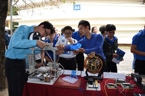 Học sư phạm kỹ thuật, cơ hội việc làm cao gấp 3 - Ảnh 8. Học sư phạm kỹ thuật, cơ hội việc làm cao gấp 3 - Ảnh 8.