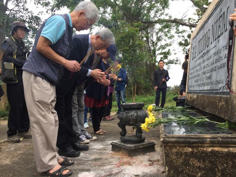 Quỹ vì hòa bình Hàn - Việt xin lỗi thân nhân người bị lính Hàn thảm sát - Ảnh 1. Quỹ vì hòa bình Hàn - Việt xin lỗi thân nhân người bị lính Hàn thảm sát - Ảnh 1.