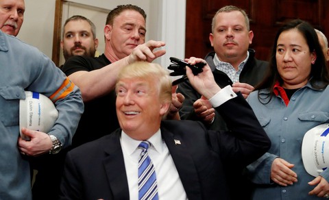 Cây gậy thuế thép và nhôm của ông Trump - Ảnh 3. Cây gậy thuế thép và nhôm của ông Trump - Ảnh 3.