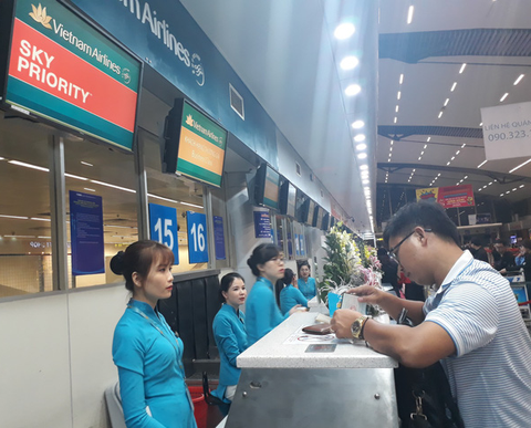 Vé về Tết, nhiều chuyến bay đã hết chỗ - Ảnh 1. Vé về Tết, nhiều chuyến bay đã hết chỗ - Ảnh 1.