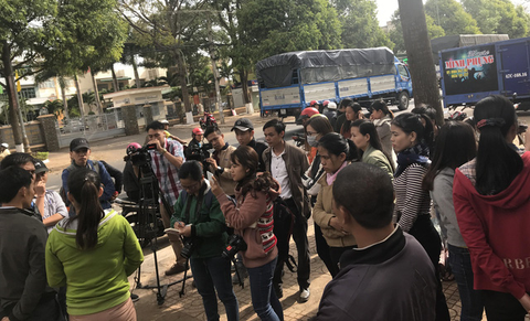 Huyện bảo yên tâm công tác, giáo viên mất việc đứng ngồi không yên - Ảnh 1. Huyện bảo yên tâm công tác, giáo viên mất việc đứng ngồi không yên - Ảnh 1.