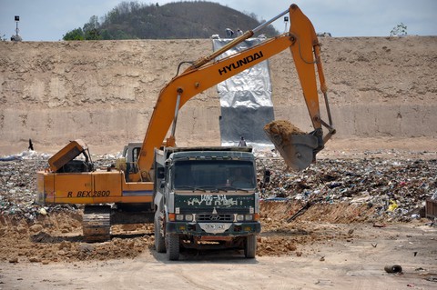 Xả thải nguy hại, công ty xử lý rác bị phạt gần 700 triệu - Ảnh 1. Xả thải nguy hại, công ty xử lý rác bị phạt gần 700 triệu - Ảnh 1.