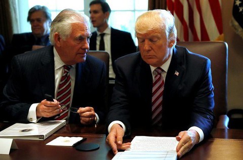 Ông Trump đề cử giám đốc CIA làm ngoại trưởng Mỹ - Ảnh 1. Ông Trump đề cử giám đốc CIA làm ngoại trưởng Mỹ - Ảnh 1.
