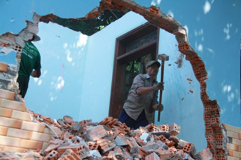 Vi phạm đất đai ở quận Liên Chiểu, Đà Nẵng: có quan chức đứng sau cò đất - Ảnh 1. Vi phạm đất đai ở quận Liên Chiểu, Đà Nẵng: có quan chức đứng sau cò đất - Ảnh 1.