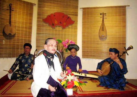 Nghệ nhân Minh Mẫn - báu vật nhân văn sống của ca Huế qua đời - Ảnh 1. Nghệ nhân Minh Mẫn - báu vật nhân văn sống của ca Huế qua đời - Ảnh 1.