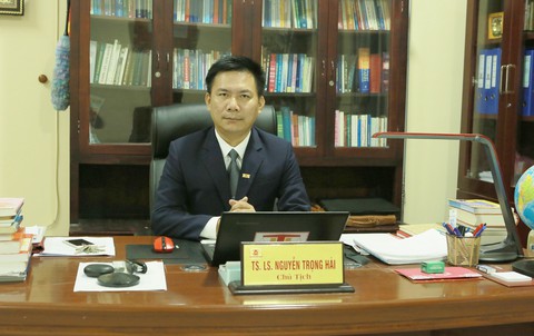 Dạy học sinh vượt qua khủng hoảng từ mạng xã hội - Ảnh 2.