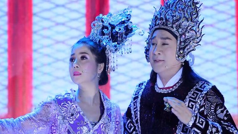 Kim Tử Long kè Kiều Trâm trong liveshow nhạc quê hương - Ảnh 1. Kim Tử Long kè Kiều Trâm trong liveshow nhạc quê hương - Ảnh 1.
