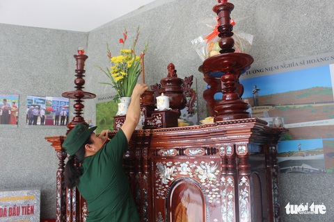 Lãnh đạo tỉnh Khánh Hòa và huyện Trường Sa tưởng niệm liệt sĩ Gạc Ma - Ảnh 6. Lãnh đạo tỉnh Khánh Hòa và huyện Trường Sa tưởng niệm liệt sĩ Gạc Ma - Ảnh 6.