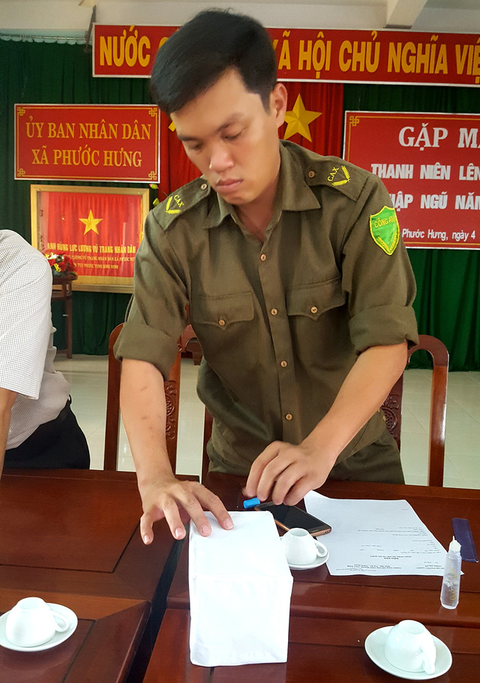 Quá nhiều người hỏi, chủ nhà máy xay lúa giao vàng cho công an - Ảnh 4. Quá nhiều người hỏi, chủ nhà máy xay lúa giao vàng cho công an - Ảnh 4.