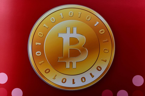 Nhiều đồng tiền điện tử lao dốc theo Bitcoin sau thông báo của Google - Ảnh 1. Nhiều đồng tiền điện tử lao dốc theo Bitcoin sau thông báo của Google - Ảnh 1.