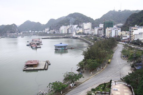 Mở rộng di sản vịnh Hạ Long sang Cát Bà - Ảnh 2. Mở rộng di sản vịnh Hạ Long sang Cát Bà - Ảnh 2.