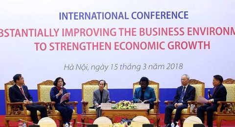 Tại sao phải đóng thuế nuôi cán bộ gây cản trở cho mình? - Ảnh 1. Tại sao phải đóng thuế nuôi cán bộ gây cản trở cho mình? - Ảnh 1.