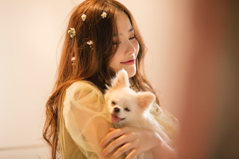 Hoa khôi Nam Em tung MV ngôn tình Cùng anh đi xa - Ảnh 2. Hoa khôi Nam Em tung MV ngôn tình Cùng anh đi xa - Ảnh 2.