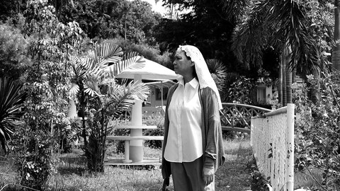 The woman who left và sự vị tha trong một xã hội bất công - Ảnh 6. The woman who left và sự vị tha trong một xã hội bất công - Ảnh 6.