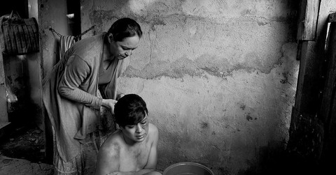 The woman who left và sự vị tha trong một xã hội bất công - Ảnh 4. The woman who left và sự vị tha trong một xã hội bất công - Ảnh 4.