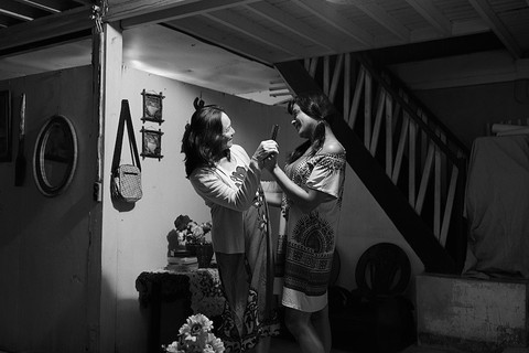 The woman who left và sự vị tha trong một xã hội bất công - Ảnh 7. The woman who left và sự vị tha trong một xã hội bất công - Ảnh 7.